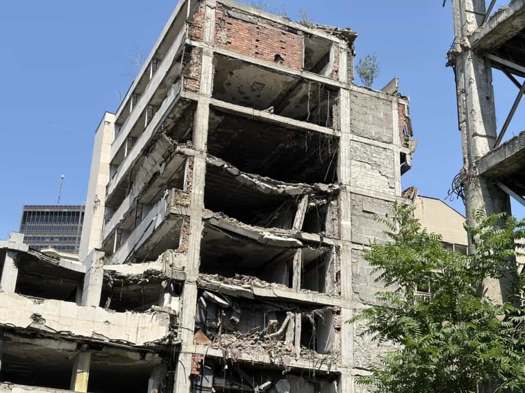 首都ベオグラードの空爆跡
